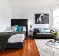Cosy nook in inner-city Victorian mansion - Accommodation Georgetown