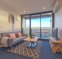 Cozy Melbourne Star 2 Bedroom Apartment Docklands - Accommodation Georgetown