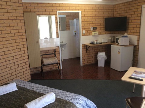 Cross Roads Motel - Accommodation Georgetown 3