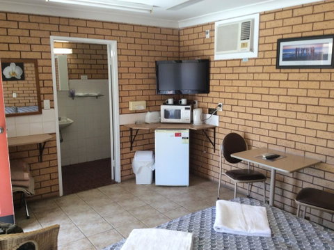 Cross Roads Motel - Accommodation Georgetown 2
