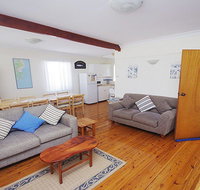 Culburra Sea Stay - beach and shop an easy walk - Accommodation Georgetown