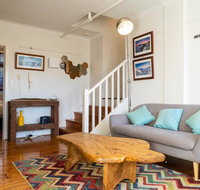 Delightful 3 Bedroom Apartment near Chapel Street in St Kilda - Accommodation Georgetown