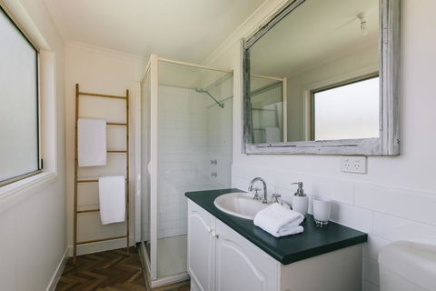 DOVESTONES BY THE SEA - INVERLOCH - Accommodation Georgetown 3