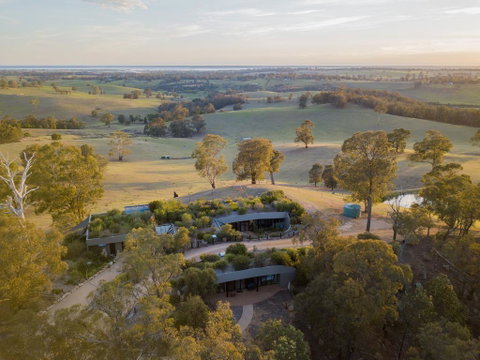 Down To Earth Farm Retreat - Accommodation Georgetown 1