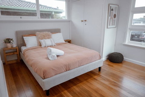 Dromana Beach House - Accommodation Georgetown 0