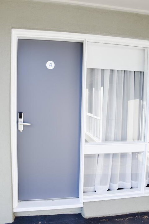 Eight Spence - Accommodation Georgetown 3