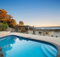 Ellerina Sea Vista Luxury Family Retreat with sauna pool amazing water views walk to beach - Accommodation Georgetown