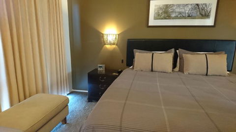 ELM Riverside Accommodation - Merrijig - Accommodation Georgetown 3
