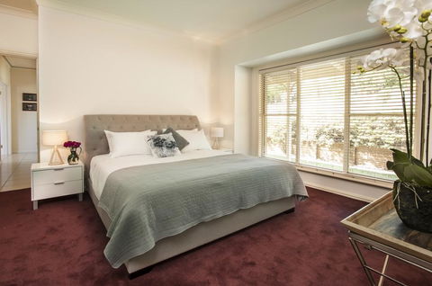 Emerald Lodge - Accommodation Georgetown 0