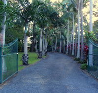 Emerald Tropical Palms B  B - Accommodation Georgetown