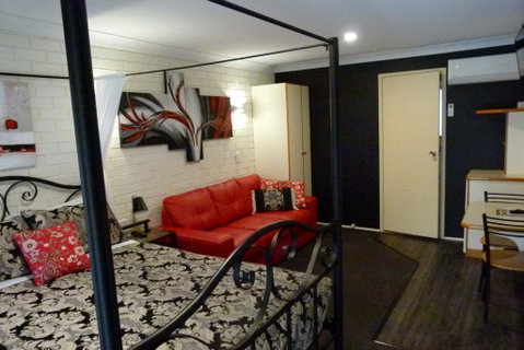 Esk Wivenhoe Motor Inn - Accommodation Georgetown 1