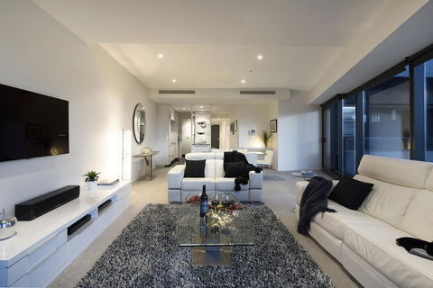 Eureka Tower - Accommodation Georgetown 2
