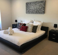 Executive Mansion Spring Racing Melbourne Cup - Accommodation Georgetown