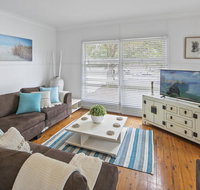 Family Beach House With Parking and Outdoor Dining - Accommodation Georgetown