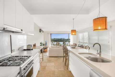 Family House With BBQ Deck, Water View And Parking - Accommodation Georgetown 2