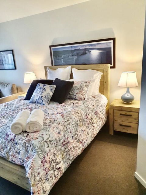 FAMILY ISLAND GETAWAY - BEACHFRONT APARTMENT - Accommodation Georgetown 3