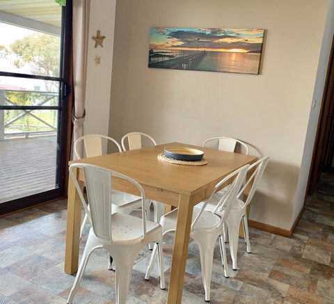 Fareview Beach House - Accommodation Georgetown 3