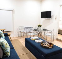 Flinders Lane Melbourne Apartment by Ready Set Host - Accommodation Georgetown