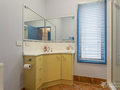 Flipper Beach House - Accommodation Georgetown 1