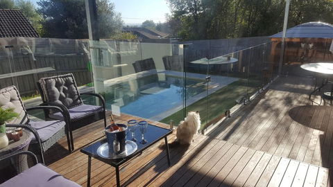 Frankston Hilltop Retreat - Accommodation Georgetown 2