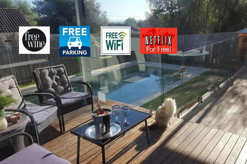 Frankston Hilltop Retreat - Accommodation Georgetown 0