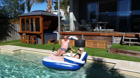 Frankston Hilltop Retreat - Accommodation Georgetown 1