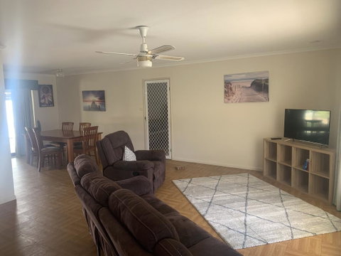 Gin Gin Budget Accommodation - Accommodation Georgetown 2
