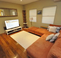 Glebe Self-Contained Modern One-Bedroom Apartment 47ROS - Accommodation Georgetown