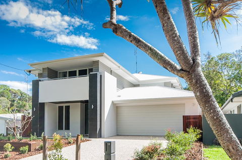 Going Coastal On Sunshine - Accommodation Georgetown 1