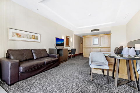 Gold Tower 17th Level Private Hotel Suite - Accommodation Georgetown 2