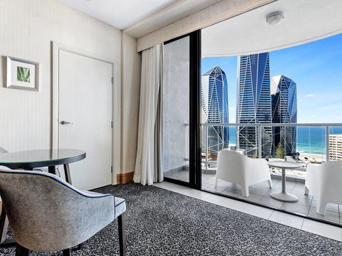 Gold Tower 17th Level Private Hotel Suite - Accommodation Georgetown 0
