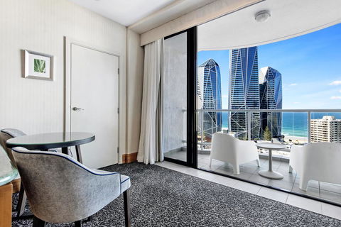 Gold Tower 17th Level Private Hotel Suite - Accommodation Georgetown 3