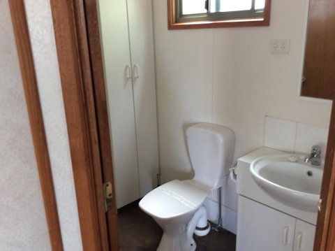 Golden Country Motel And Caravan Park - Accommodation Georgetown 2