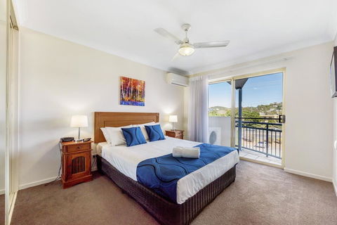 Golden Riviera Absolute Beachfront Resort - Accommodation Georgetown 3