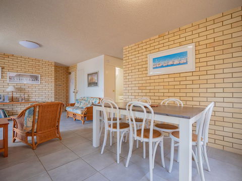 Golden Shores U7, 21 Landsborough Parade - Accommodation Georgetown 3