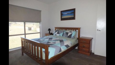Gone Skiing - Accommodation Georgetown 2