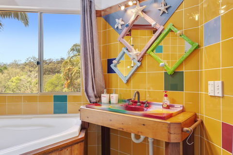 Gorgeous Mediterranean-style Hinterland Home - Accommodation Georgetown 2