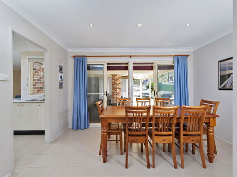 Government Road, 48, The Bay House - Accommodation Georgetown 2