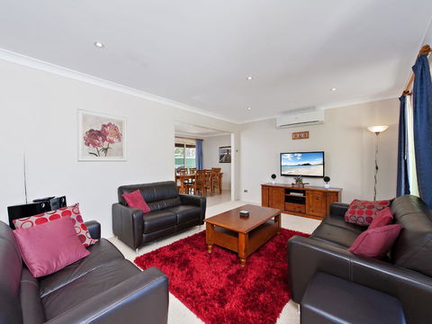 Government Road, 48, The Bay House - Accommodation Georgetown 1