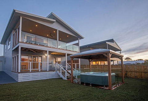 Grande Nisi Casa Cowes - Accommodation Georgetown 0