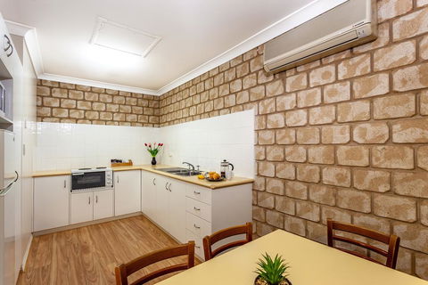 Great Divide Motor Inn - Accommodation Georgetown 0