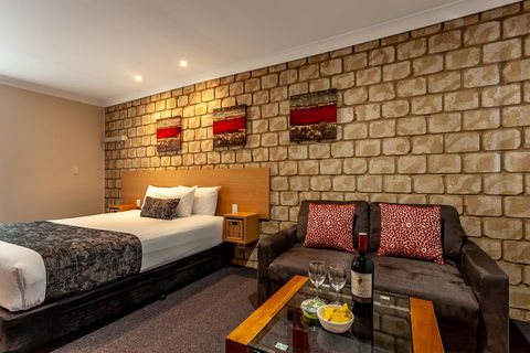 Great Divide Motor Inn - Accommodation Georgetown 1