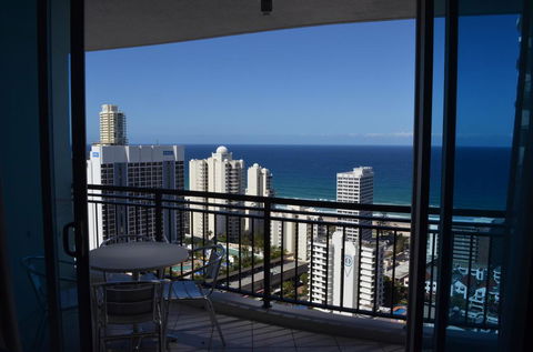 Great Escape At Chevron Renaissance - Accommodation Georgetown 0