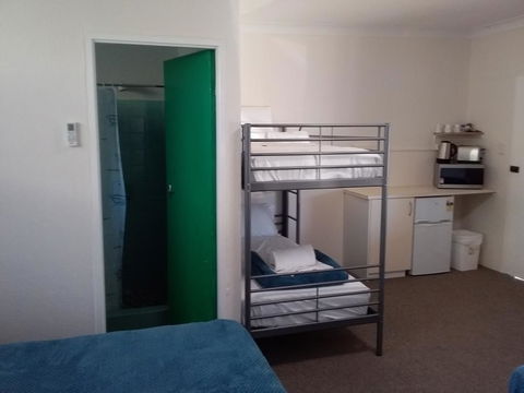 Green Door Motel - Accommodation Georgetown 1