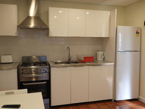 Guesthouse With Pool & BBQ - 10 Kms From CBD - Accommodation Georgetown 1