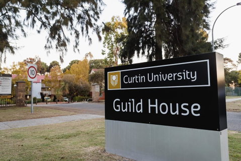 Guild House 6 Bedroom Flat - Accommodation Georgetown 1