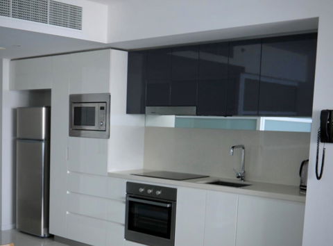 H Luxury Apartment At Surfers Paradise - Accommodation Georgetown 1