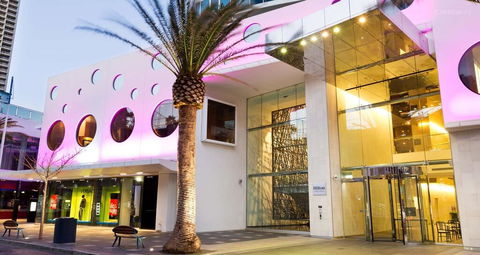 H Ocean View In Surfers Paradise - Accommodation Georgetown 1