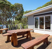 Harleian Beach House walk to both beaches - Accommodation Georgetown
