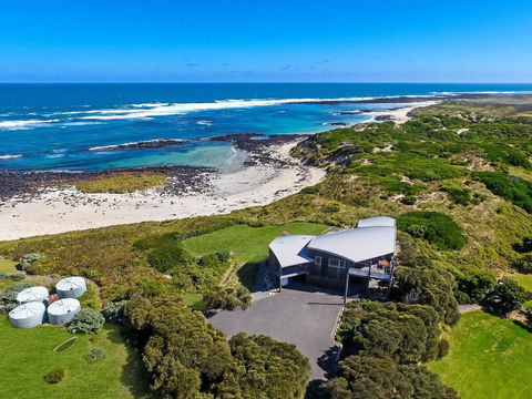 HEARN'S BEACH HOUSE - Accommodation Georgetown 0